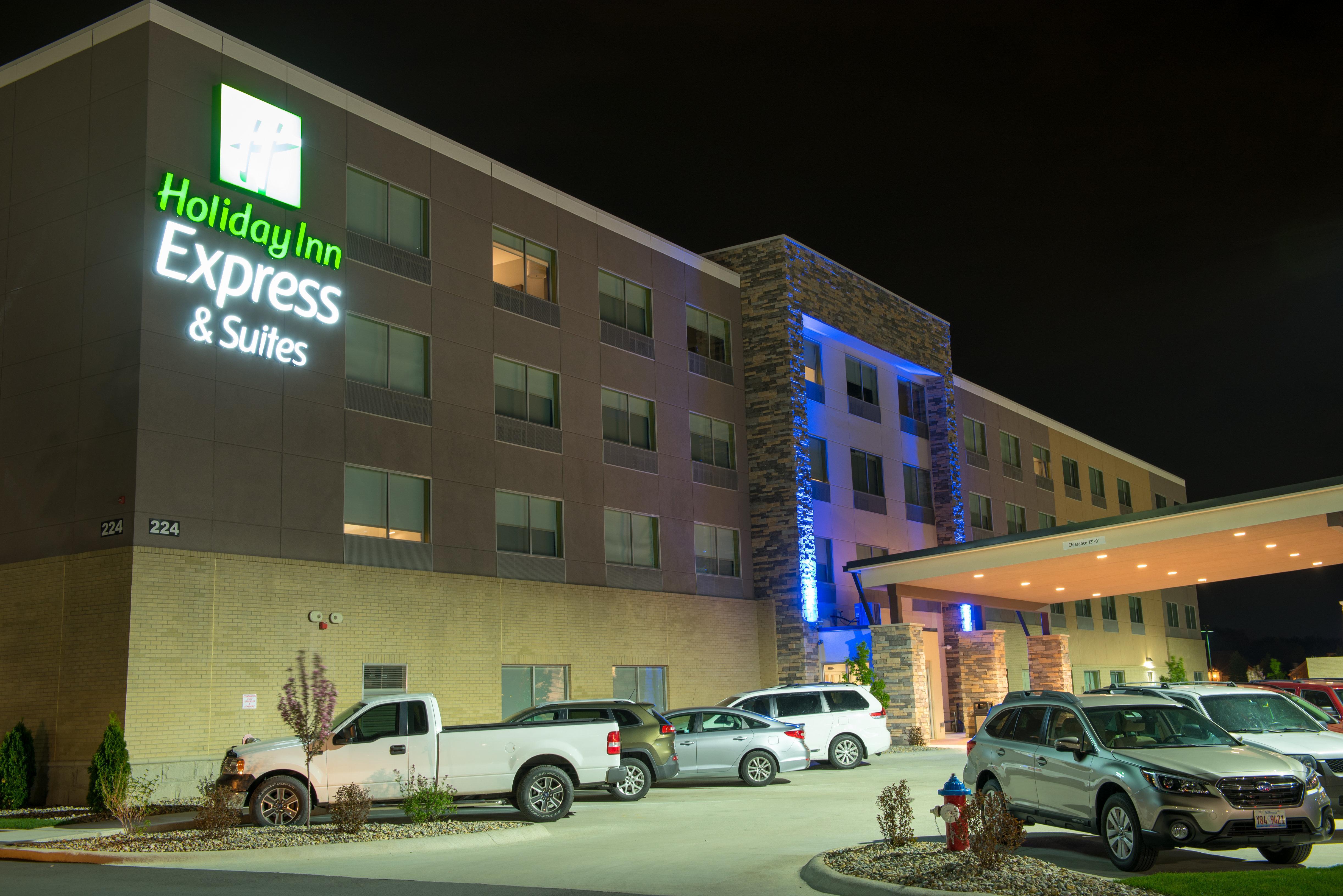 Holiday Inn Express & Suites - Orland Park Mokena By Ihg Exterior foto